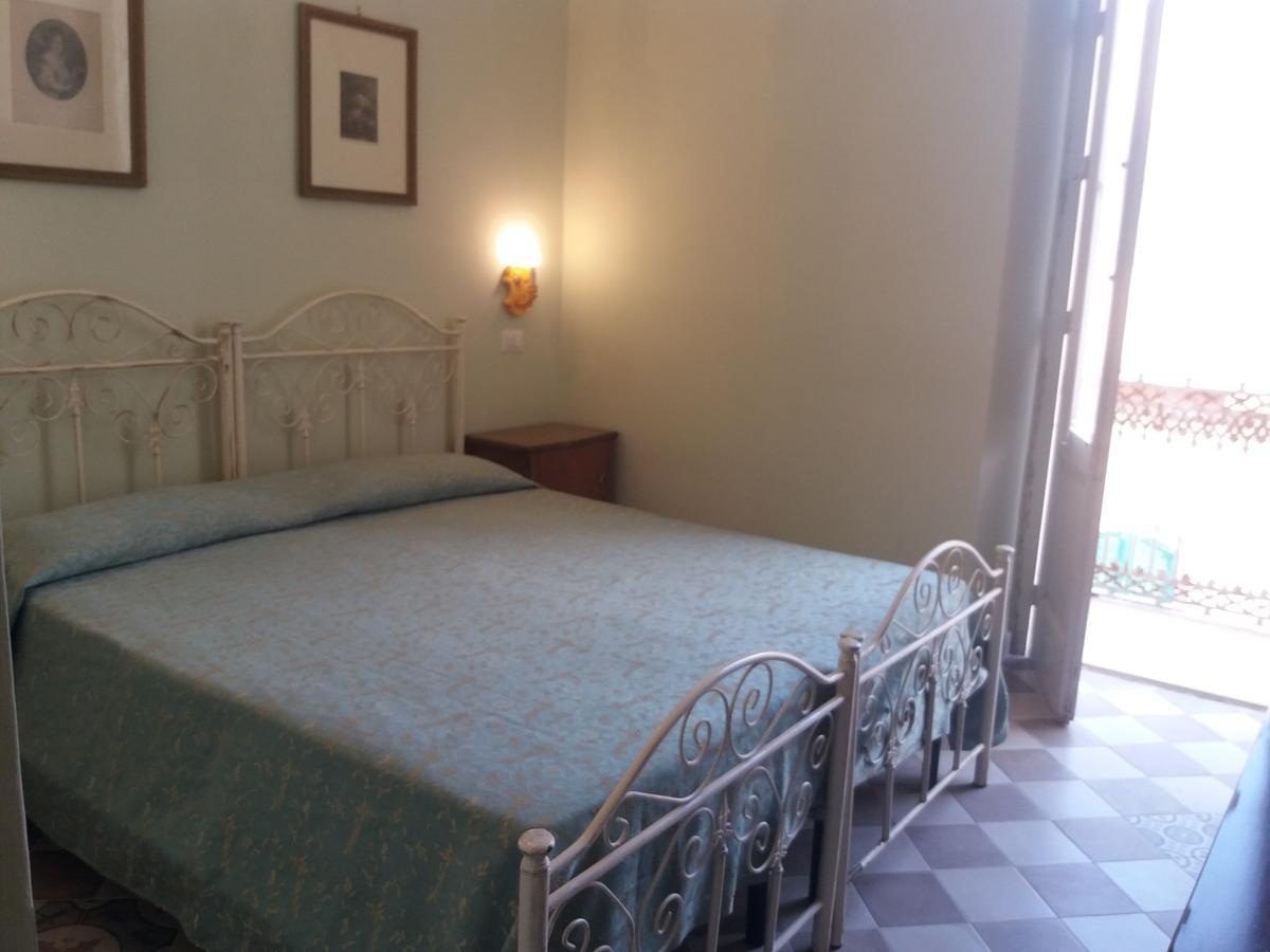 Antico Palazzo Spinola Gallipoli Exterior foto