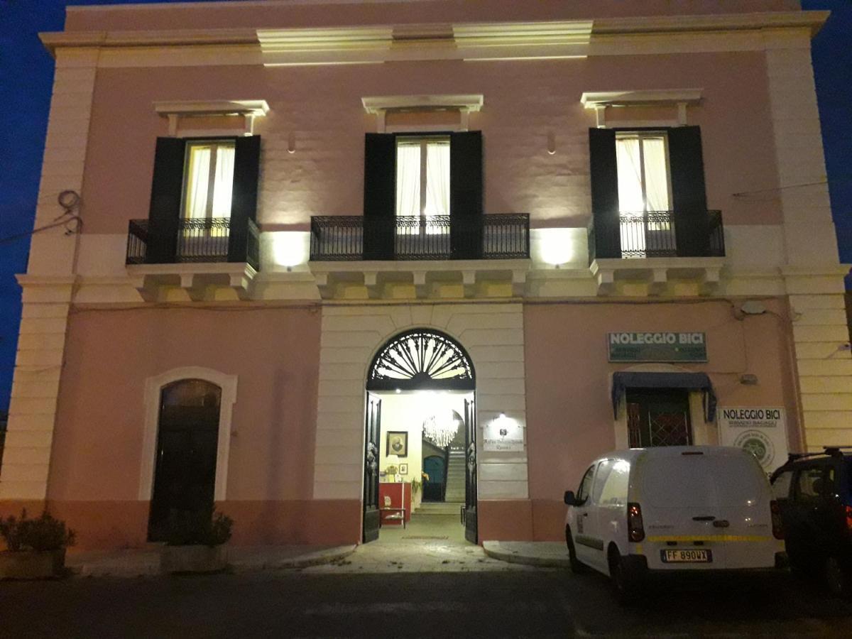 Antico Palazzo Spinola Gallipoli Exterior foto